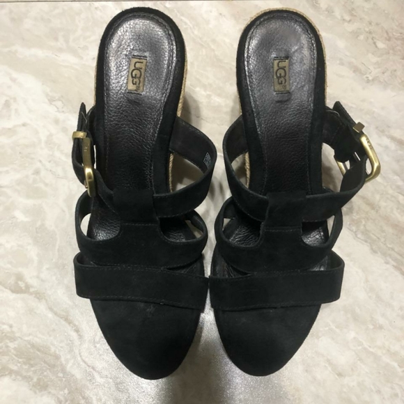 Ugg sandals - Picture 1 of 3